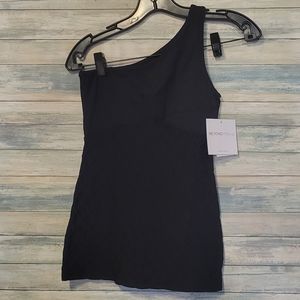 BEYOND YOGA QUIMTED ONE AND ONLY SHOULDER TOP